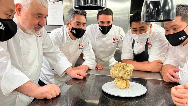 Chef italiano paga mais de 650 mil reais por uma trufa branca