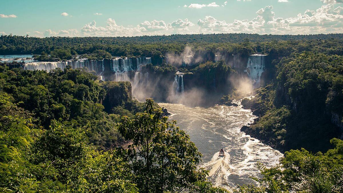 Cataratas do Iguaçu, turismo, ecoturismo em Foz do Iguaçu, belezas naturais