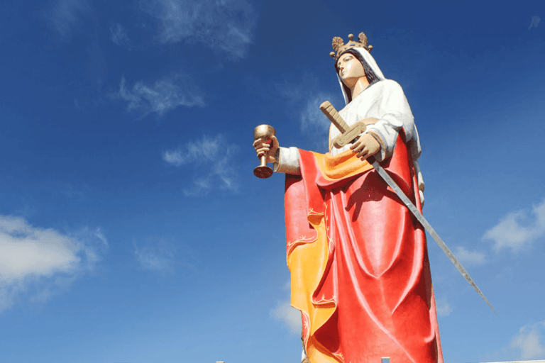 Feijoada ou Caruru? Confira 2 opções para o dia de Santa Bárbara em Salvador