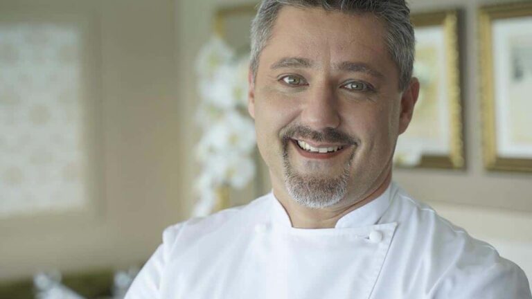 Chef Laurent do restaurante Chez Bernard que estará no Hidden Salvador