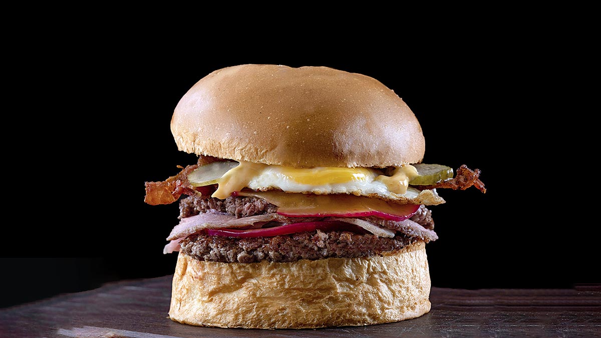 Jamil Burgers é a mais nova opção para quem procura lanche na madrugada em Salvador