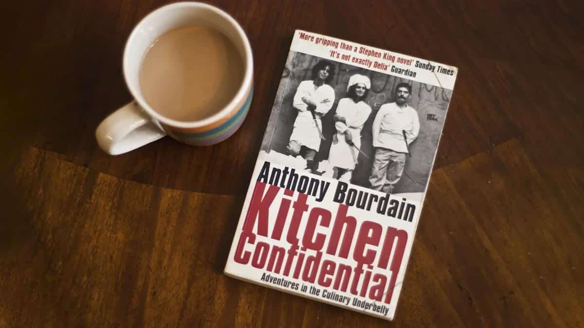 Livro Cozinha Confidencial de Anthony Bourdain