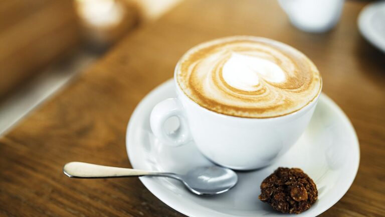 Dia Mundial do Café: Conheça um pouco sobre a história e mais 5 curiosidades sobre a segunda bebida mais consumida do mundo