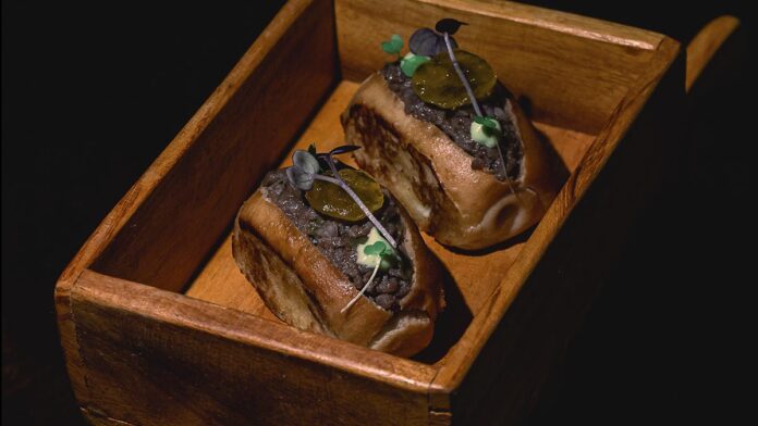 138 The Bar: Abre na Barra com Tapas e drinks autorais