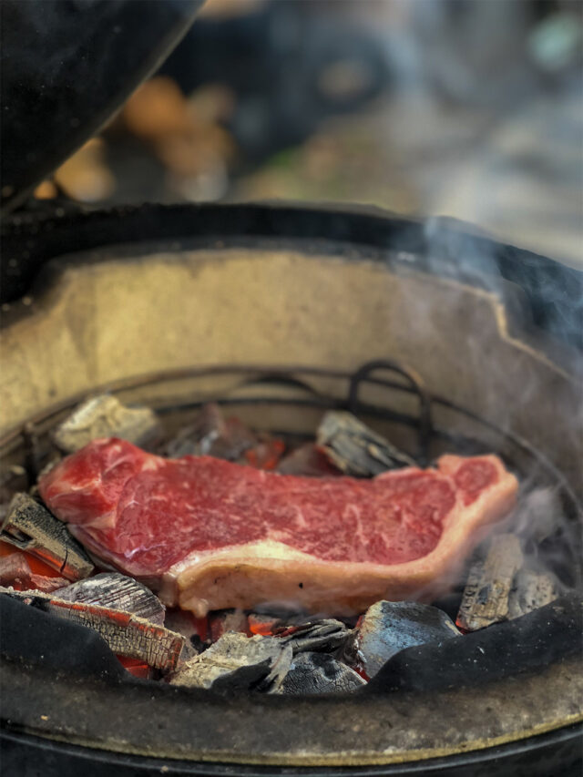 dirty steak, churrasco sujo, técnica de preparo, carvão vegetal, receita dirty steak, cortes de carne, ponto de cocção, finalização e tempero, churrasqueiras para dirty steak, preparo na brasa, suculento e crocante, carne na brasa, técnica tradicional, churrasco diferenciado