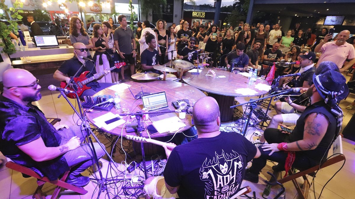 MinduBar Celebra 1º Aniversário Com "Roda De Rock" Em Lauro De Freitas ...