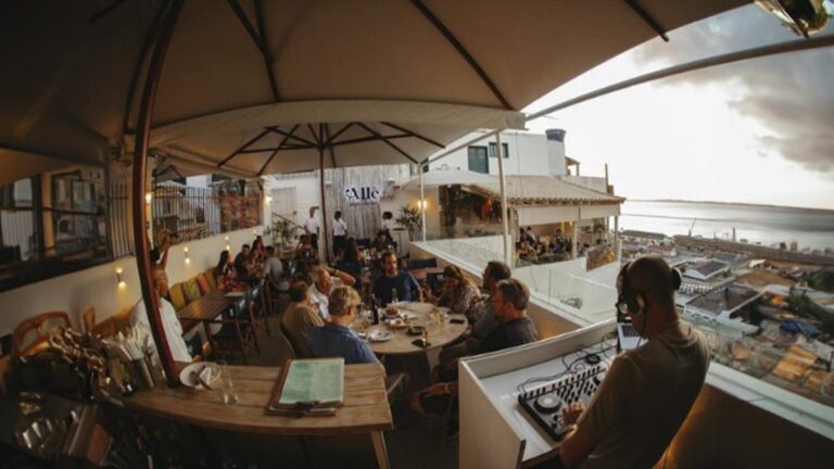 Sabores e Sons: Allê Convida Toca do Cobra