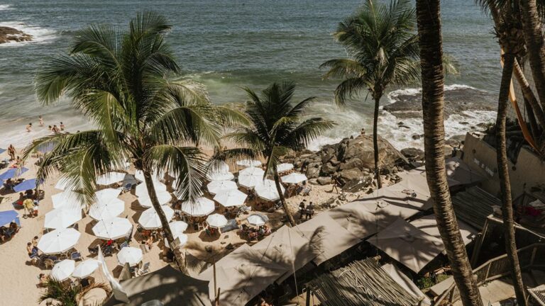 Blue Praia Bar Celebra a Chegada do Verão com Exclusivo Corona Spot