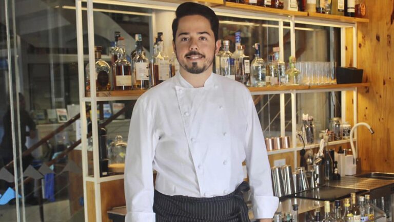 Yolo Coffee Bar Comemora Dois Anos com Estilo e Novidades no Cardápio