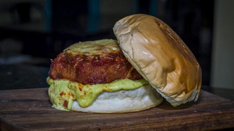 Restaurante Transforma Clássicos em Sanduíches Irresistíveis