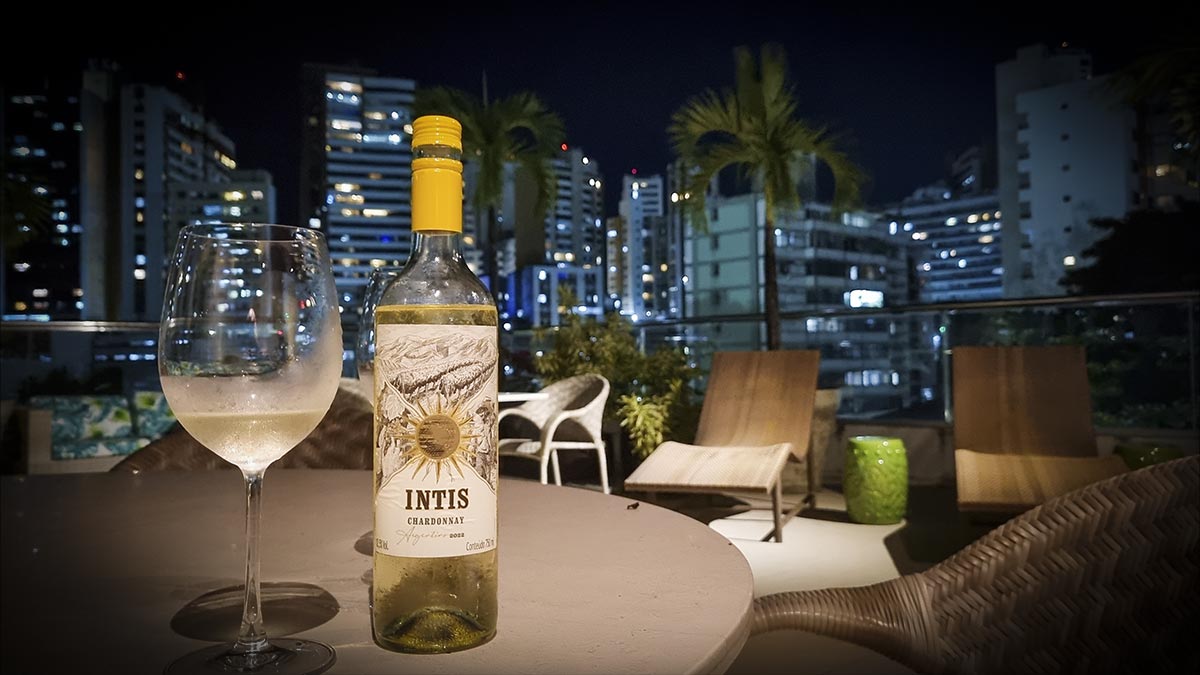 Rooftop Wine 138