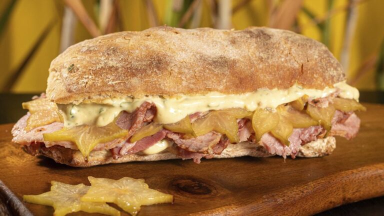 Sanduíche de Pastrami e Carambola? Hamburgueria e Chef Apostam em Novo Sabor!