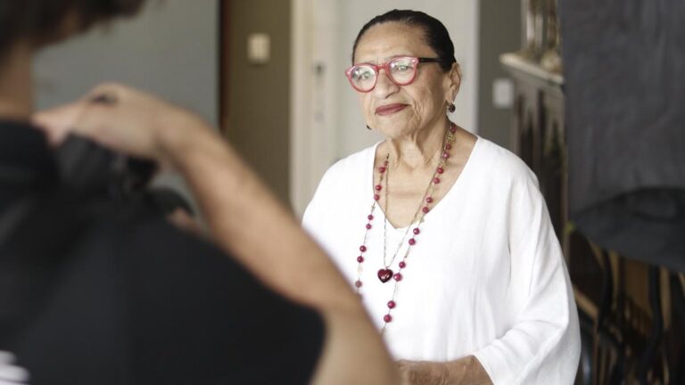 Licia Fabio realiza tradicional Festa de Iemanjá no Amado