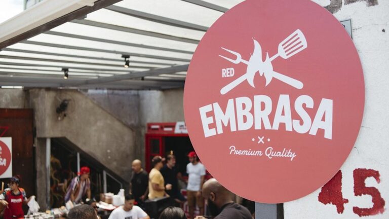 RED Burger Rio Vermelho Celebra Aniversário com Samba e 5 Assadores