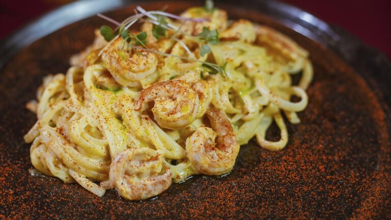 Rota Gastronômica FLIPELÔ 2024 com pratos inspirados nas Canções de Raul Seixas