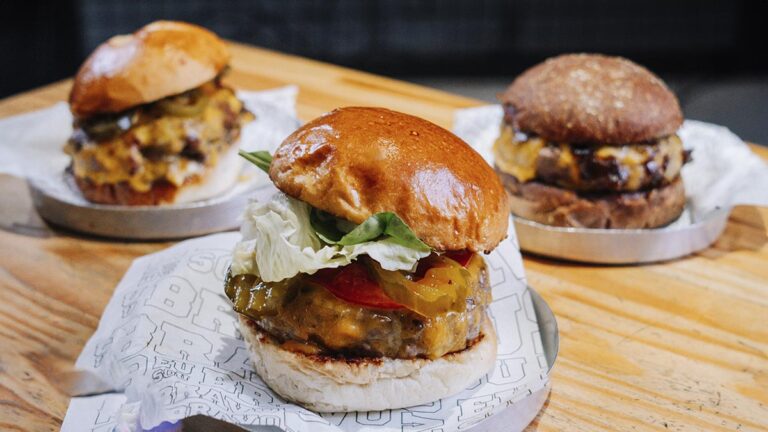 Salvador Burger Gourmet 2024 Promete um Mês de Sabores Exclusivos