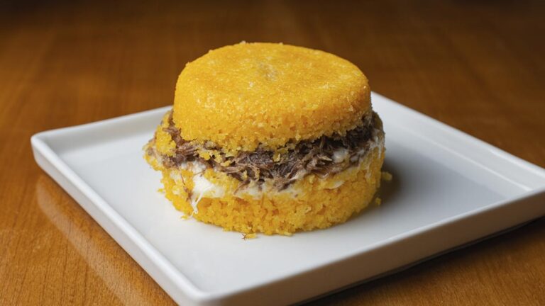 Encanto Regional inaugura unidade no Salvador Shopping com comida afetiva nordestina