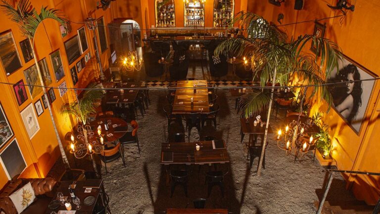 Cöa completa 1 ano no Rio Vermelho com nova estrutura e menu exclusivo