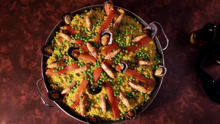 Restaurante espanhol chega ao Shopping Barra com sabores autênticos