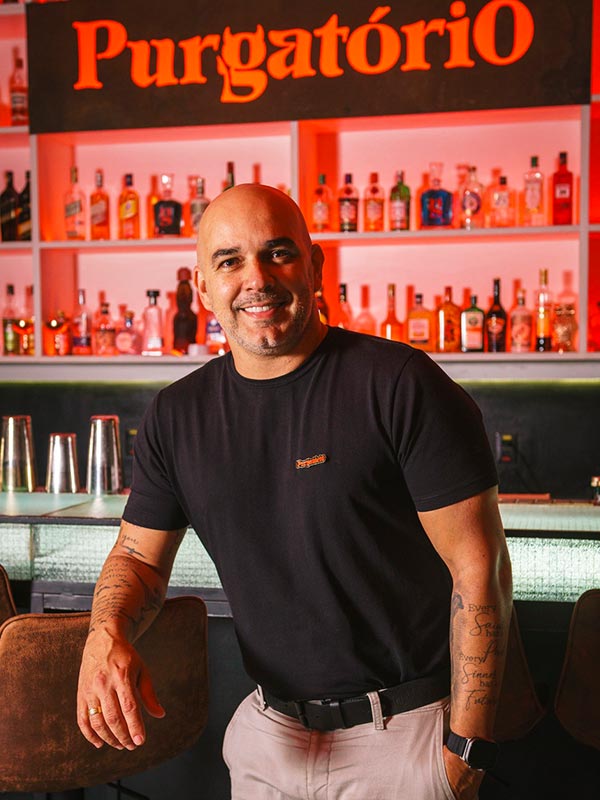 Purgatório Bar lança carta de drinks inspirada em “O Paraíso”, de Dante Alighieri jonatan albuquerque
