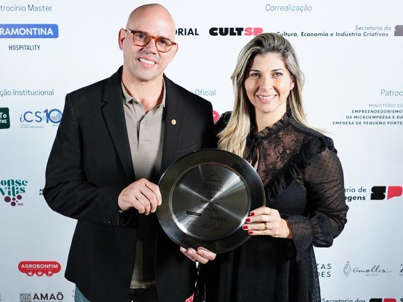 Bahia brilha no “Melhores da Gastronomia 2025” da Prazeres da Mesa fabricio lemos e lisiane arouca