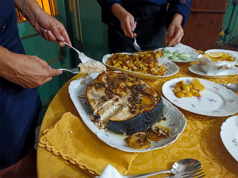 Chef Andréa Ribeiro brilha em jantar imersivo na Sicília chef andrea ribeiro sicilia 01