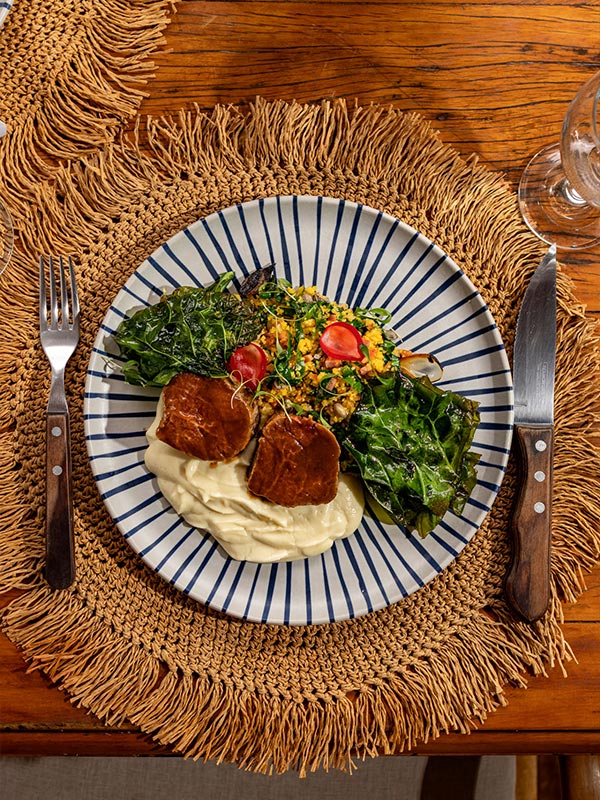 Conheça os participantes do 19º Festival Tempero no Forte: chefs, pratos e sabores do Litoral Norte refugio01