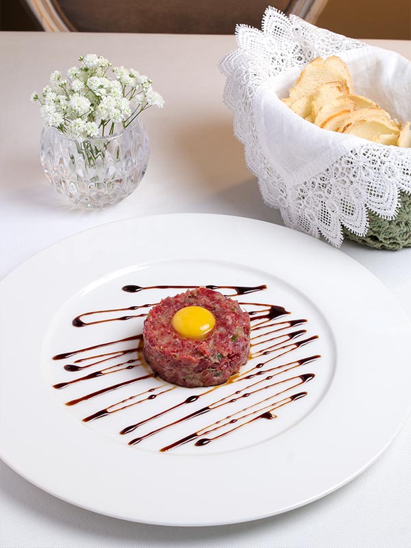 Chez Bernard lança Festival du Filet Mignon e promove viagem gastronômica por seis países em Salvador E Steak Tartare