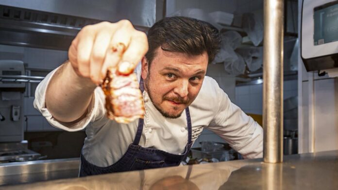 Filipe Rizzato no Restaurante Amado