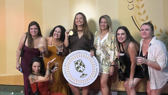 campea Débora Lehnen